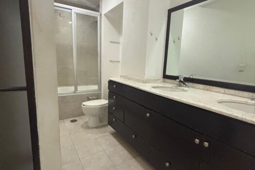 BONITO DEPARTAMENTO EN PB CON TERRAZA EN DEL VALLE NORTE