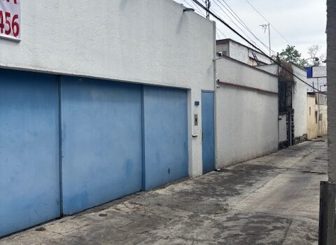 CASA EN VENTA EN ZONA EXCLUSIA DE LA CIUDAD