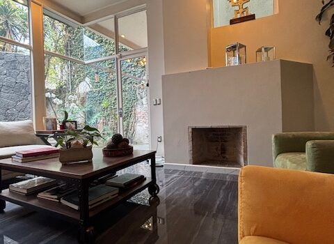 CASA EN VENTA EN ZONA EXCLUSIA DE LA CIUDAD