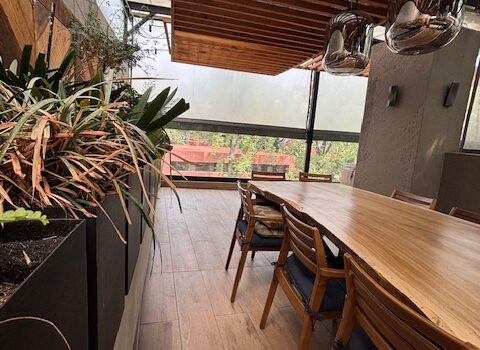 CASA EN VENTA EN ZONA EXCLUSIA DE LA CIUDAD