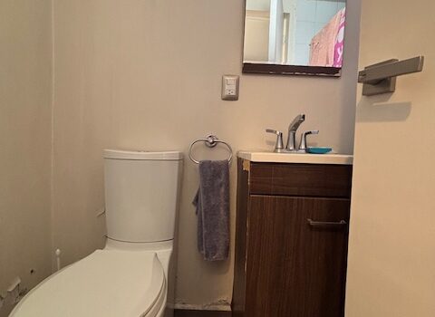 CASA EN VENTA EN ZONA EXCLUSIA DE LA CIUDAD