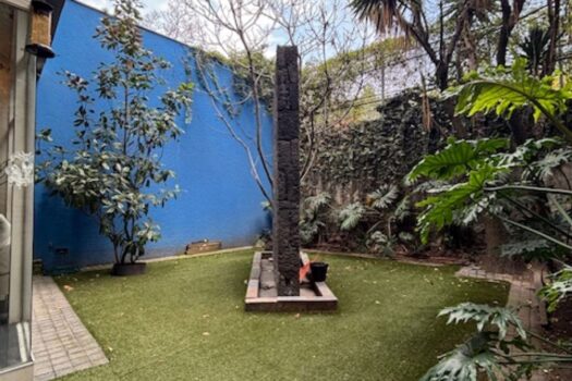 CASA EN VENTA EN EXCLUSIVA ZONA DE LA CIUDAD